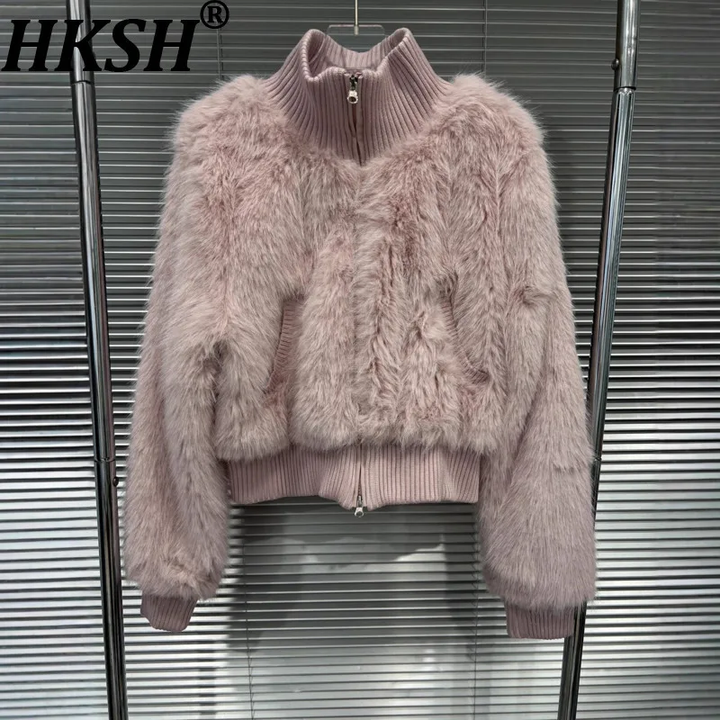 

HKSH 2025 Winter New Women's Warm Jacket Faux Fur Patchwork Knitted Stand Collar Zipper Luxury Sweet Elegant Thick Coats HK15477