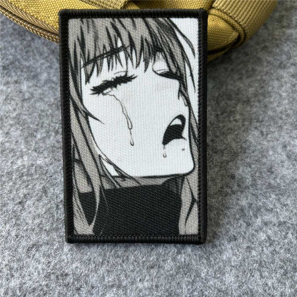 Anime Meisje Ogen Tactische Patch Cartoon Gebroken Hart Meisje Print Haak & Loop Embleem Militaire Leger Morele Badge Rugzak Stickers