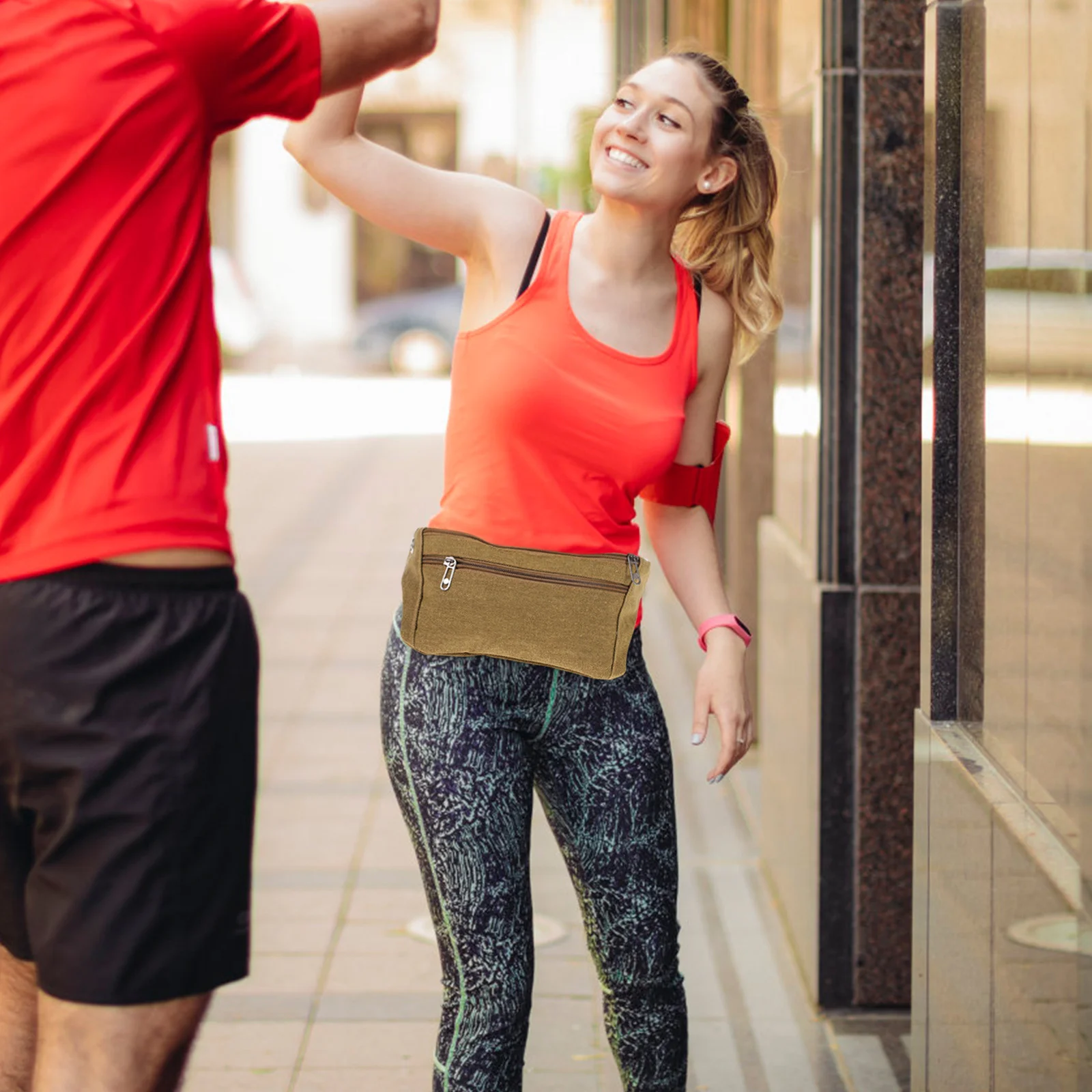 

Waterproof Canvas Waist Bag Adjustable Comfort Fit Lightweight Running Hiking Travel Waist Pack for Sports Mobile Storage Unisex