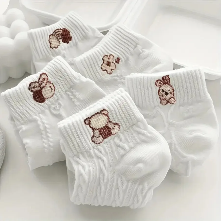 

15 Pairs of White Cartoon Pattern Socks, Suitable for Casual and Formal Wear in All Seasons, with A Fresh Style