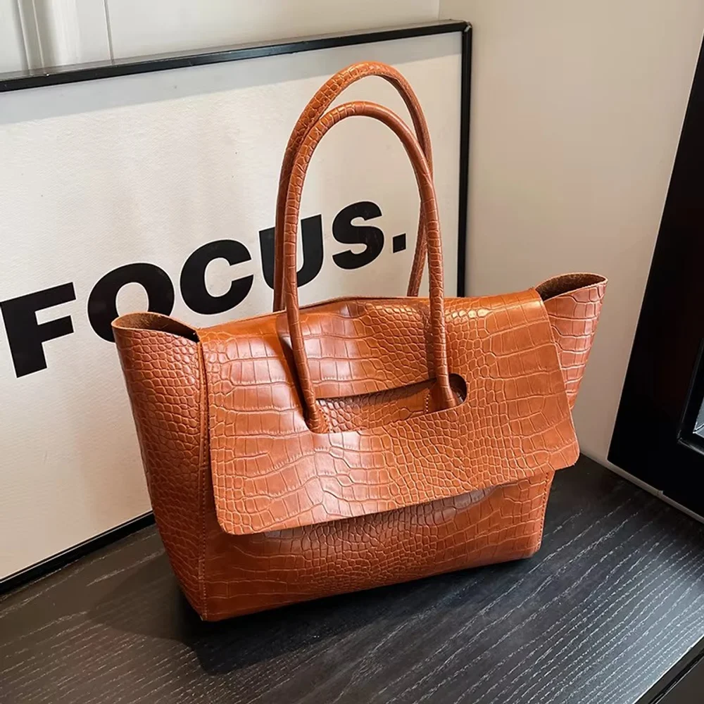 Luxury Bags 2026 Trends - Luxury Crocodile Pattern Women Handbag With