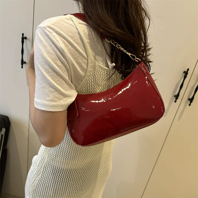 Neue Modische Damen-Handtasche aus PU-Leder, Einfarbig mit Kirsch-Anhänger, Vielseitige Schultertasche, Damen-Umhängetasche für den Alltag – Detail 17