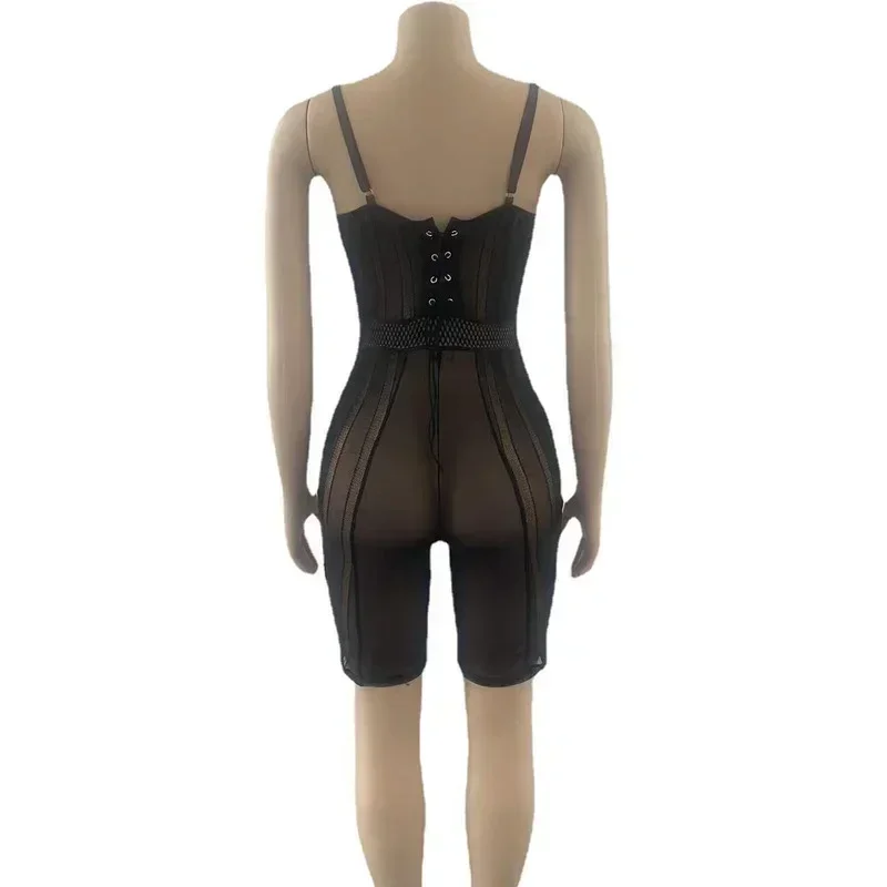 GUWU Tutina sexy in pizzo trasparente con pagliaccetto estivo Sling Back Grommet Lace Up Anello in acciaio Pantaloncini Bodycon Club Party Tuta