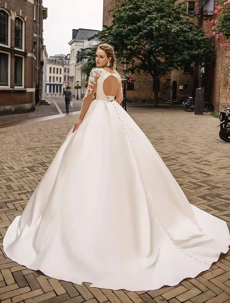 Custom Simple Satin  Sexy Backless Bridal Dresses Round Neck A-Line Princess Wedding Gowns Lace Applique Long Sleeve Formal