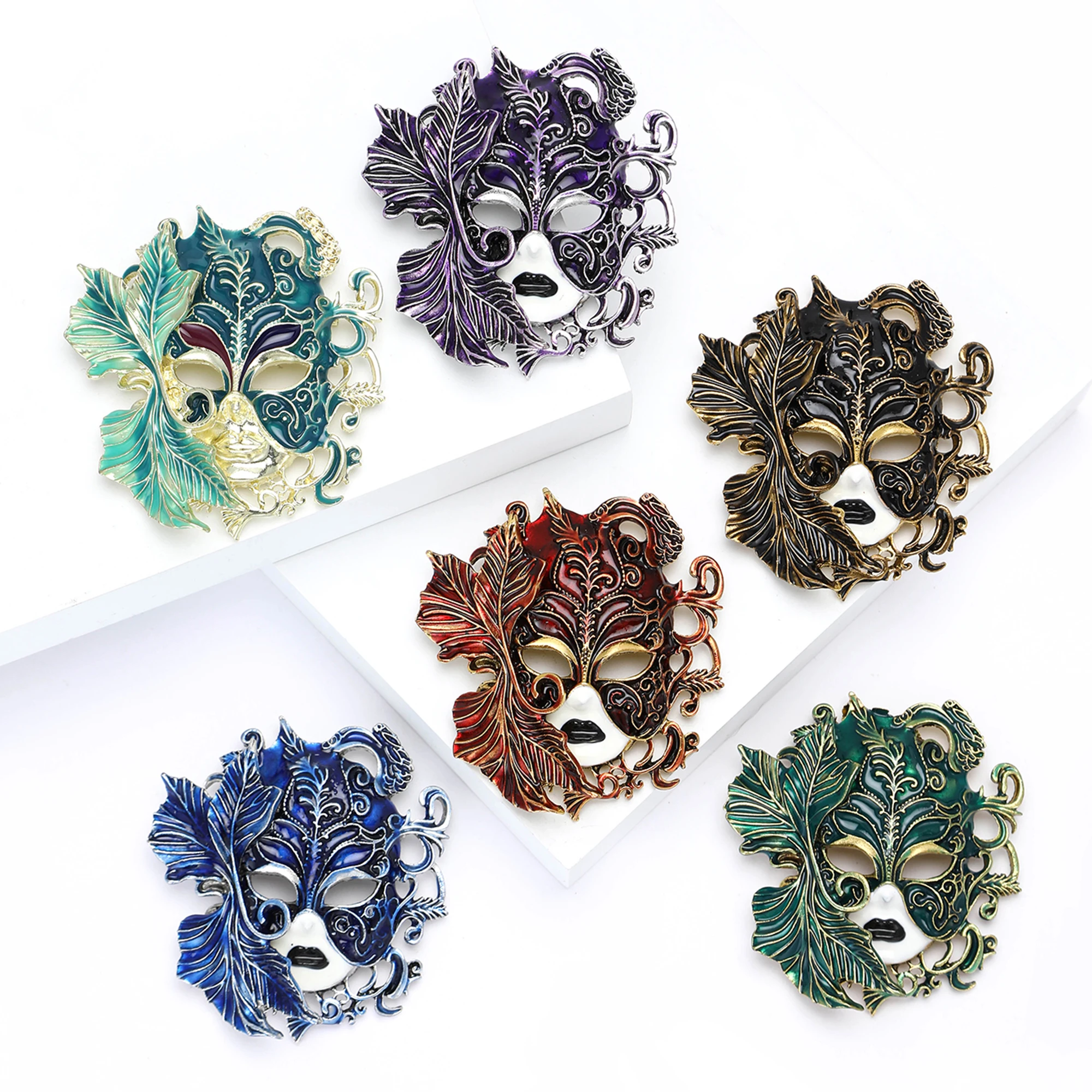 Fashion Enamel Mask Brooches for Women Face Pins Necklace Event New Luxury Gifts Party Backpack Decoration Clothes Accessories