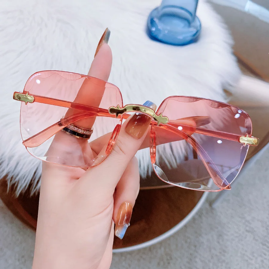 طقم نظارات نسائية مكون من 3 قطع، تصميم كلاسيكي بدون إطار، عصري وعصري، مناسب للارتداء اليومي كإكسسوار