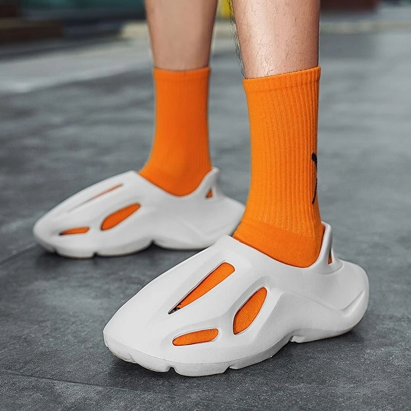 

Дышащие туфли с закрытым носком, мягкие полые туфли из ЭВА с отверстиями, стильные мужские сандалии с номером 41, лето 202, нескользящая мужская обувь