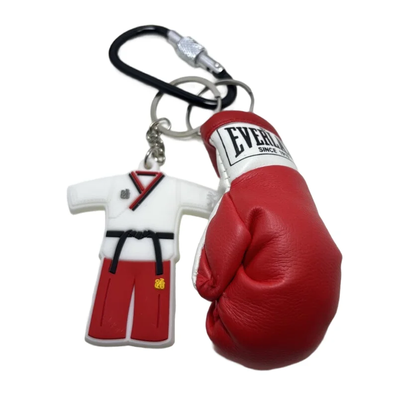 Fashion Boxing Glove Keychain Set PVC Soft Rubber Taekwondo Keychain Leather Boxing Glove Keyring for Sports Incentive Gifts ﻿