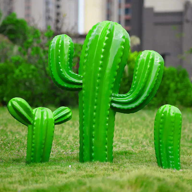 Giant cactus, fiberglass sculpture set, resin plant sculpture, outdoor desert-style park lawn landscape decoration