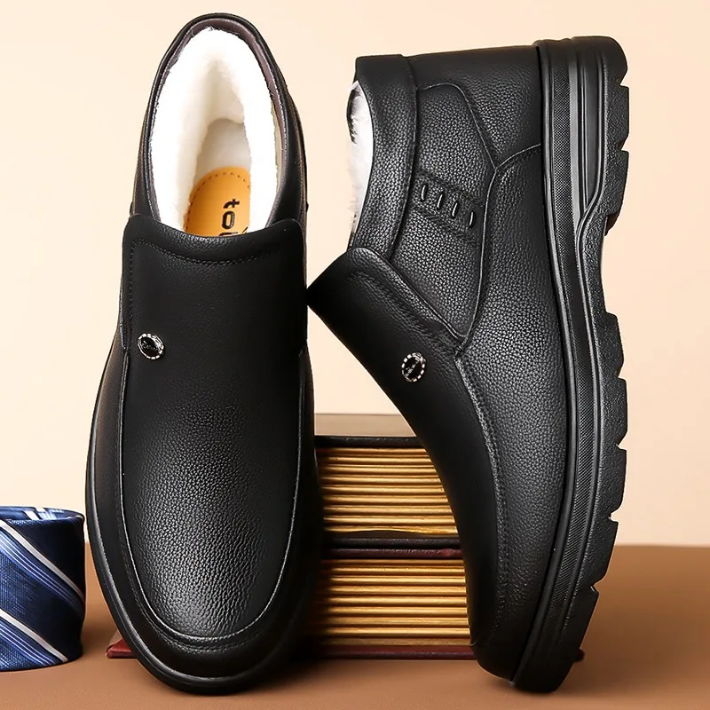 

2025 Winter Men's Genuine Leather Cotton Shoes Add Wool Lining Wool Snow Boots Outdoor Warm Thick Work Ankle Boots Dad Footwear