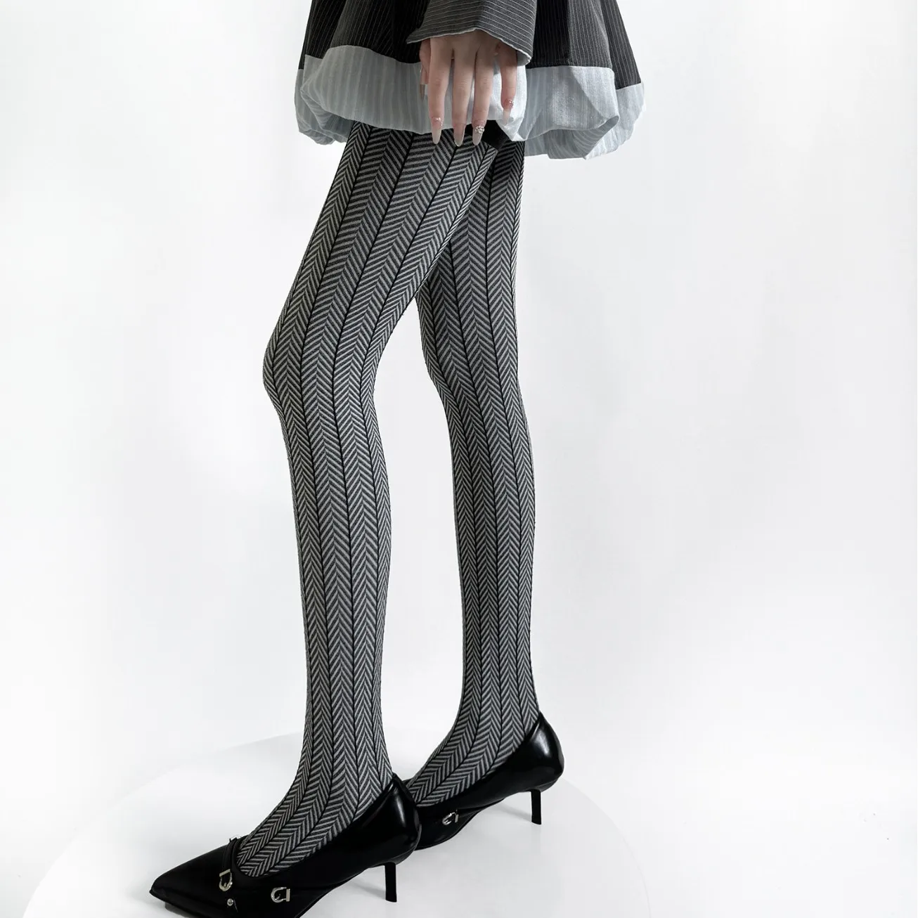 Color Matching Striped Women Tights Thigh High Stockings Pantyhose Lingerie Sexy Slim Stockings Tight Pantyhose Knitted Leggings