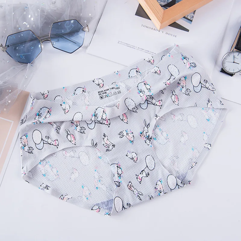 Girl One Piece Ice Silk Seamless Breathable Mid-waist Underwear Female Japanese Small Fresh Cotton Crotch Printed Cartoon Briefs