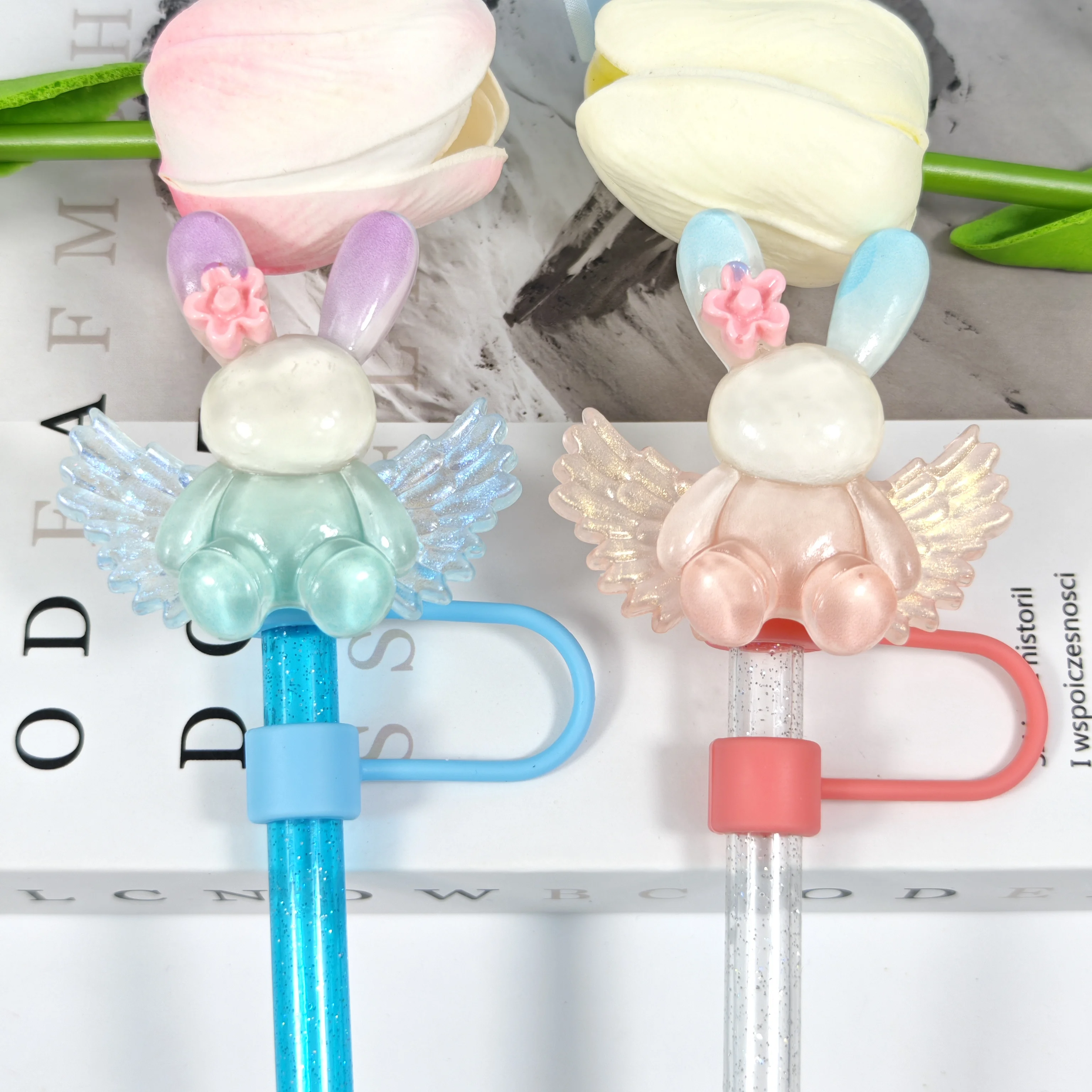 Neue Farbverlaufsfarbe Rabbit Angel Wing Series Strohabdeckung Staubkappe