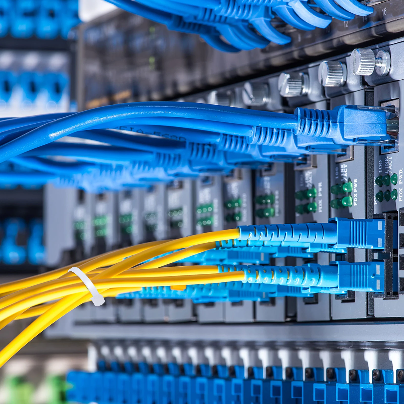 

250 Pcs Self-locking Cable Strap Fastening Ties Small Nylon Heavy Duty Wrap Holder