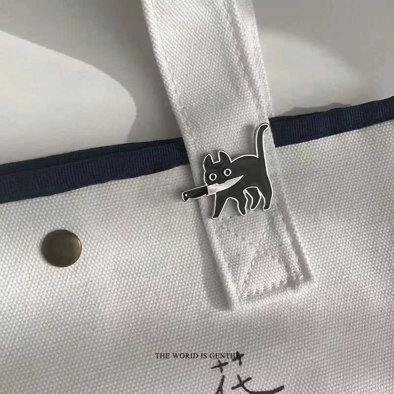 Cartoon Creative Black Cat Holding A Knife Style Brooch Versatile Dripping Oil Metal Badge Clothing Bag Accessories Brooch