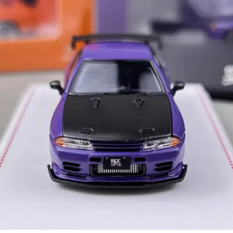 

FH 1:64 Nissan Nismo GTR R33 400R Skyline R32 car model