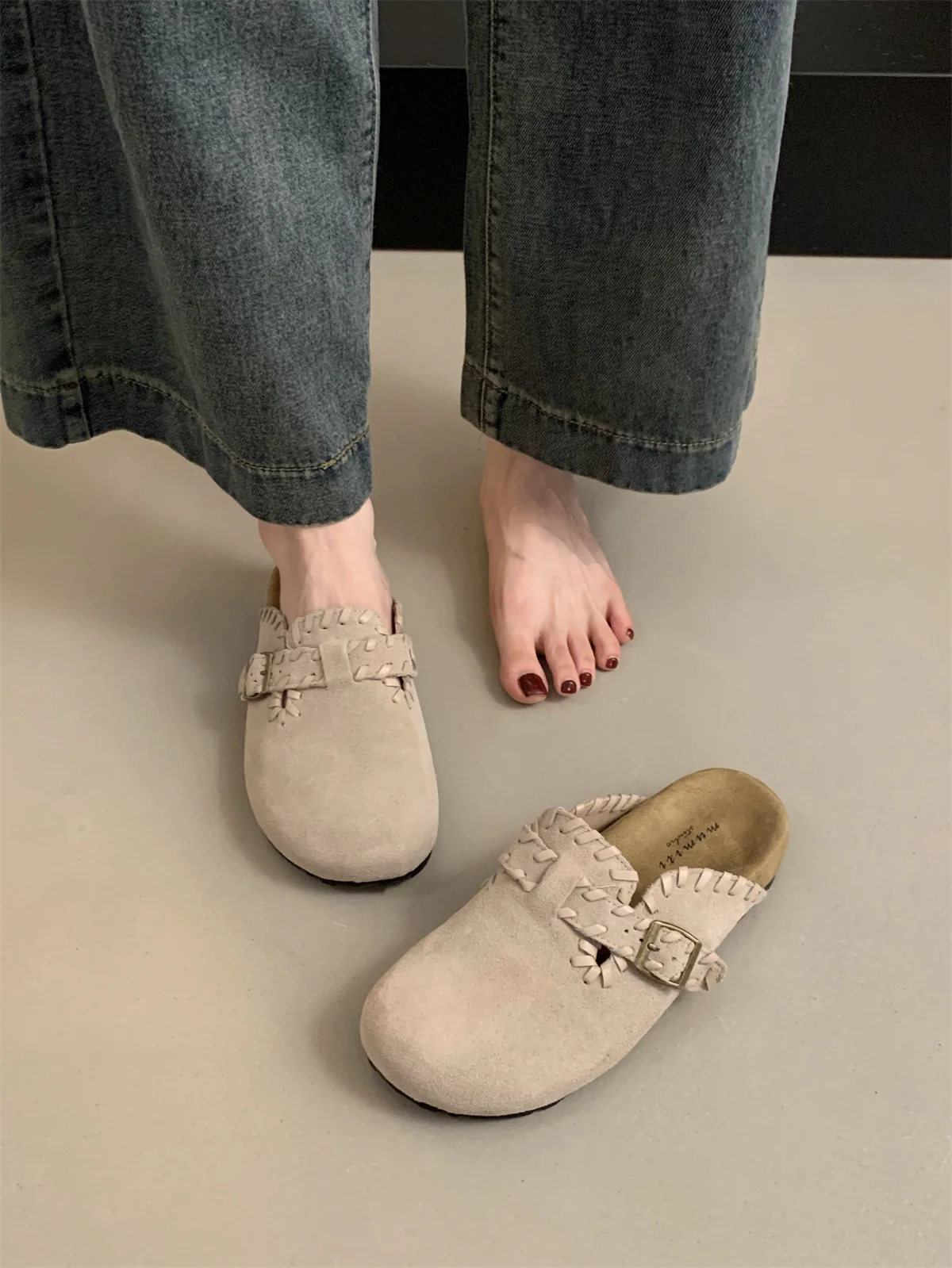 Split Leather Solid Color Half Slipper Women's Fashion Comfort Outdoor minimalist Style Design Women's Holiday Footwear Mules