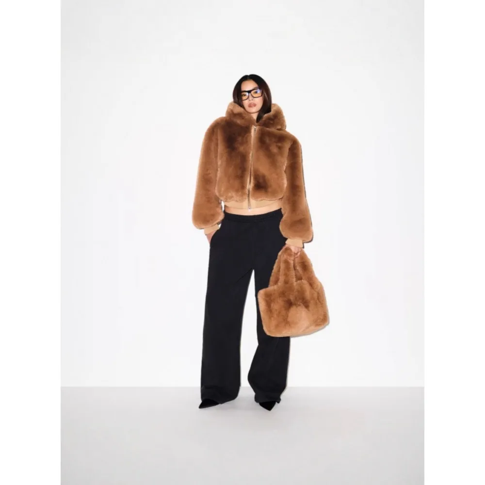 Winter New Women's Hooded Imitation Fur To Keep Warm and Wear Plush Environmentally Friendly Fur Zipper Jacket Texture Fashion
