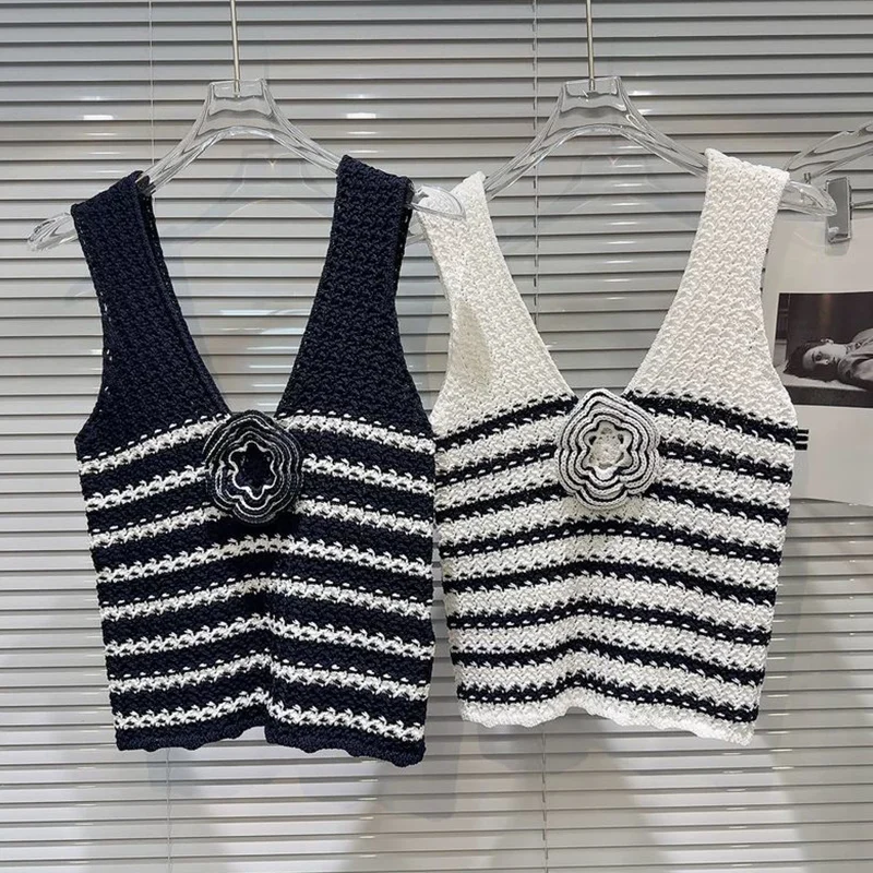 2025 Summer New Fashionable V-neck Bright Line Decoration Floral Tank Top Summer Fashion Striped Knitting Camisole Women Clothes