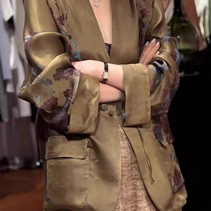 

Атласная шелковая куртка в китайском стиле с цветочным принтом, женская осенняя новинка, элитное роскошное мягкое свободное пальто с v-образным вырезом, модная женская одежда