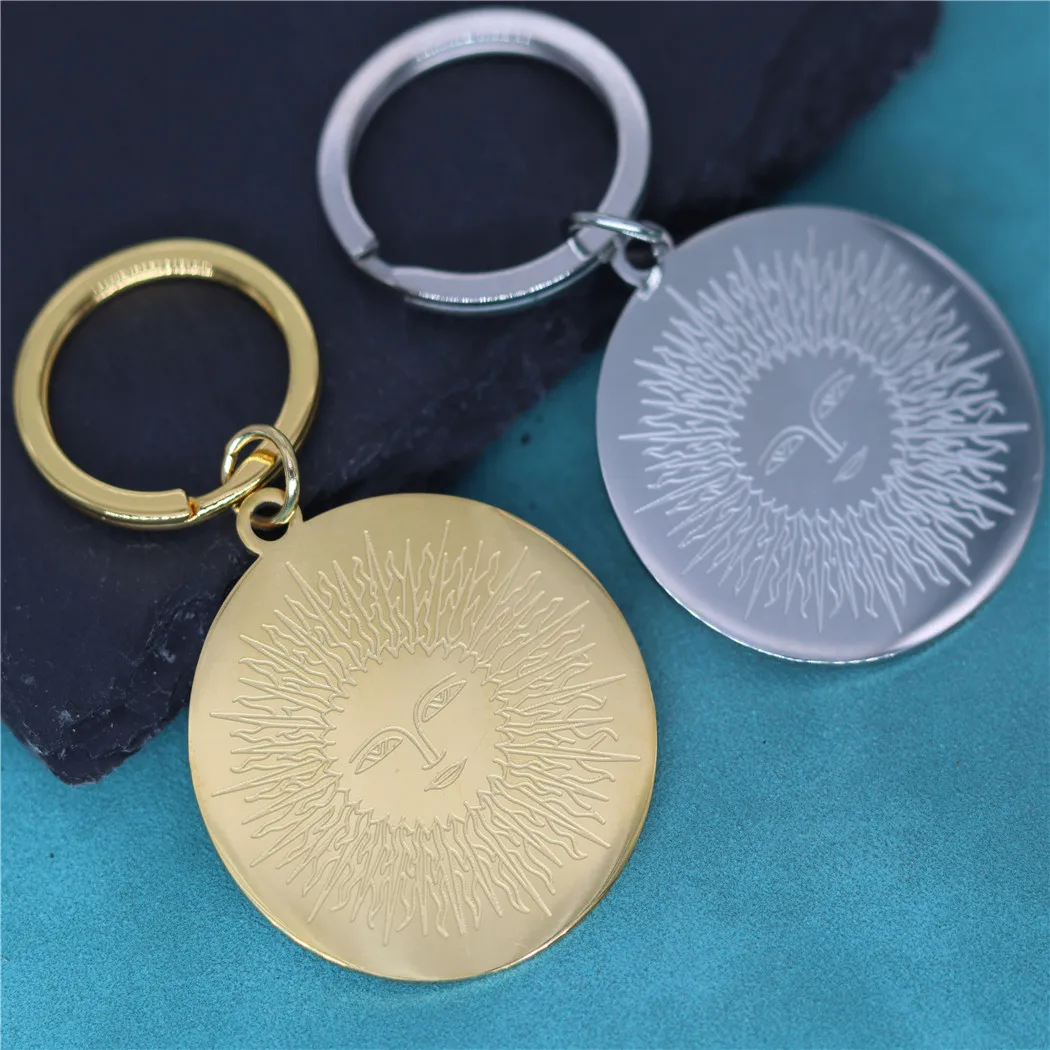 Ancient Celtic Sun Medallion Pendant Keychain For Men Women Gold Plated Stainless Steel Key Chains Keyring Talisman Jewelry