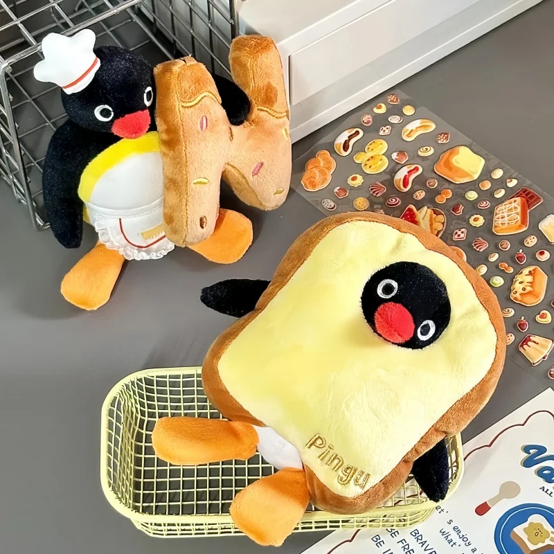 Nuovo originale Pingu Pengu Pane Superman Crema tostata cremosa Pane tostato Kawaii Doll Ciondolo Decor Collezione di giocattoli Regalo di compleanno