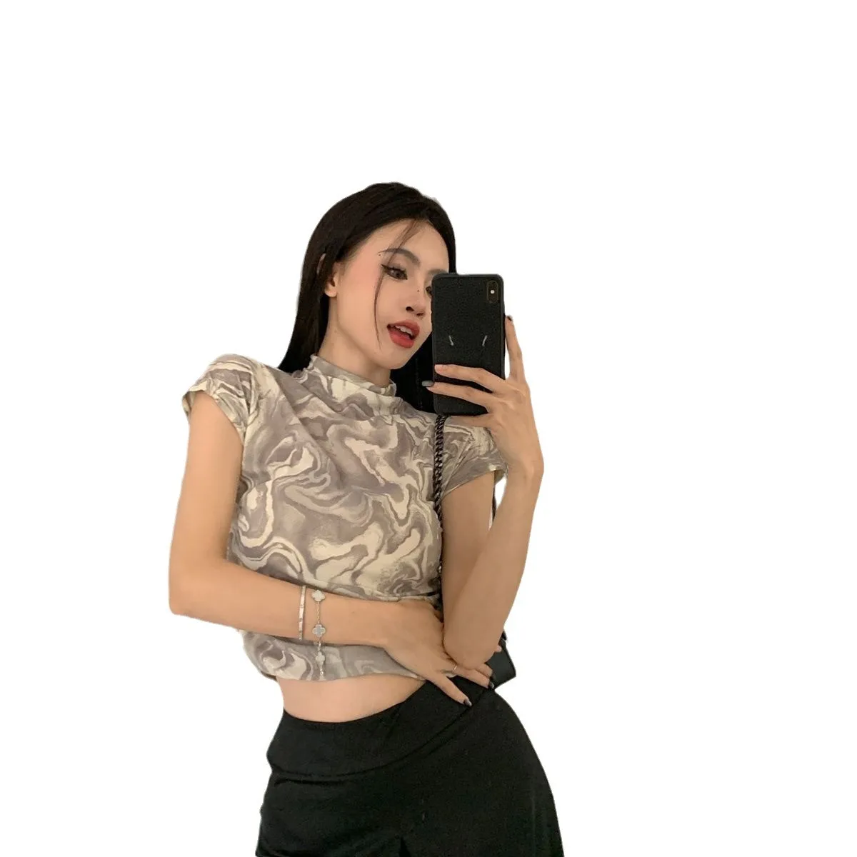 Top corto misto Spicy Girl 2025 Estate Nuovo design di abbigliamento da donna Senso Temperamento Slim Fit Collo semi alto