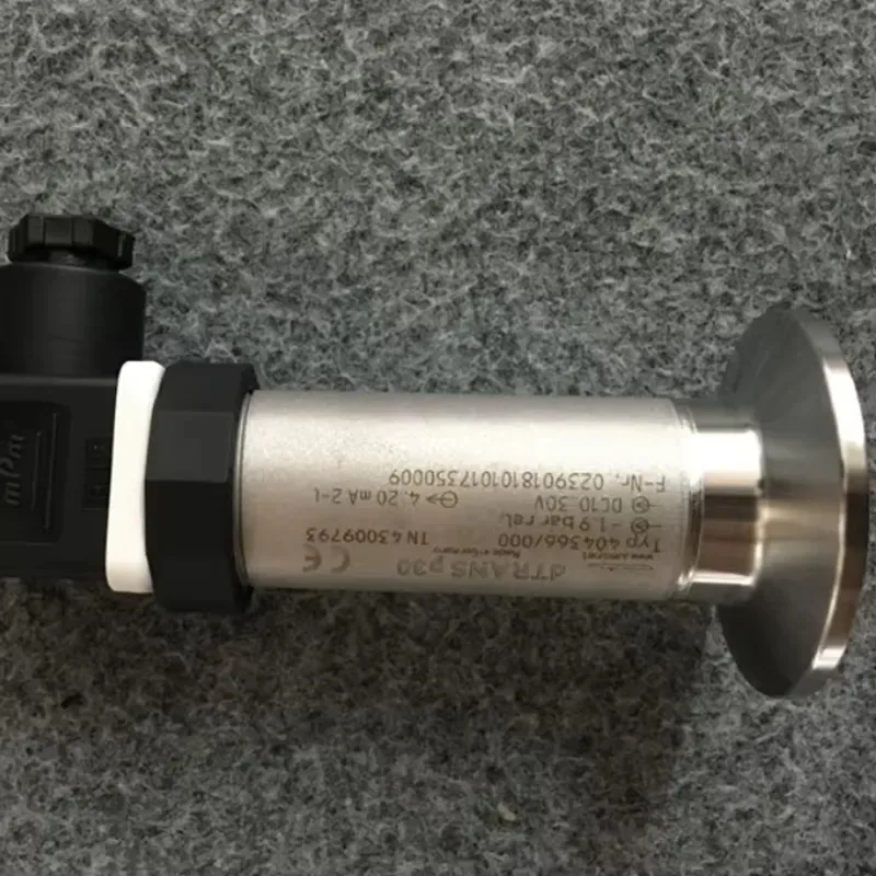 

2026 Brand New German Pressure Sensor 404366/000 TN43009793 -1-9BAR 4-20MA