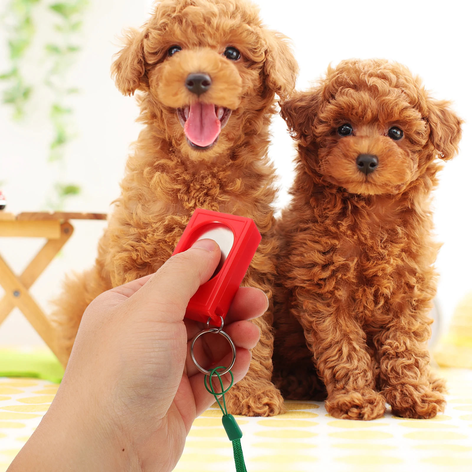 

2Pcs Dog Training Clickers Compact Portable Pet Training Device for Correction Suitable for All Breeds and