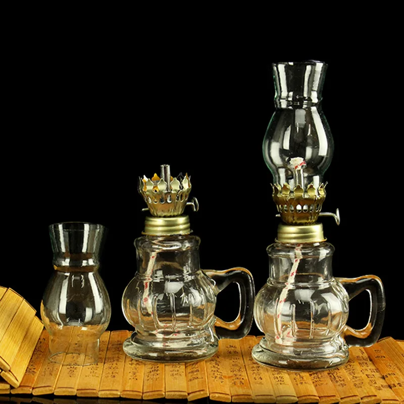 Vintage Traditional Glass Oil Lamp, Handheld Portable Oil Lantern for Temple Buddhist Hall Prayer and Worship
