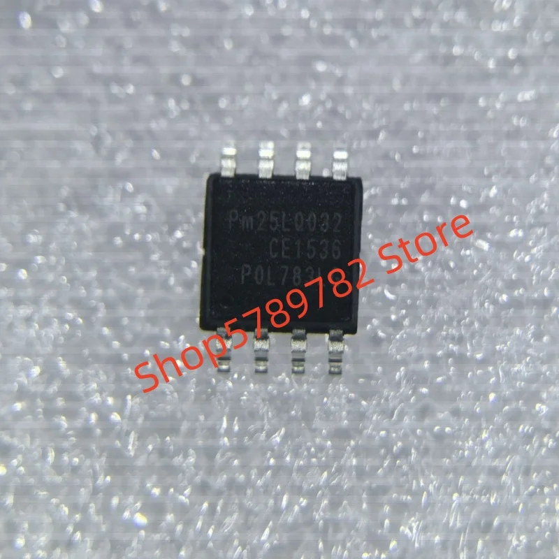 1 Stks/partij PM25LQ032 PM25LQ032C-BCE SOP8