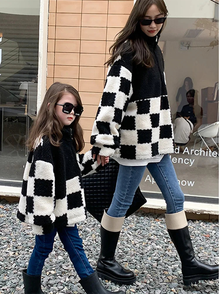 Parent-child Clothing Mother and Daughter Clothing Girls Autumn and Winter Clothing Lamb Fleece Sweater New Korean Style Coat