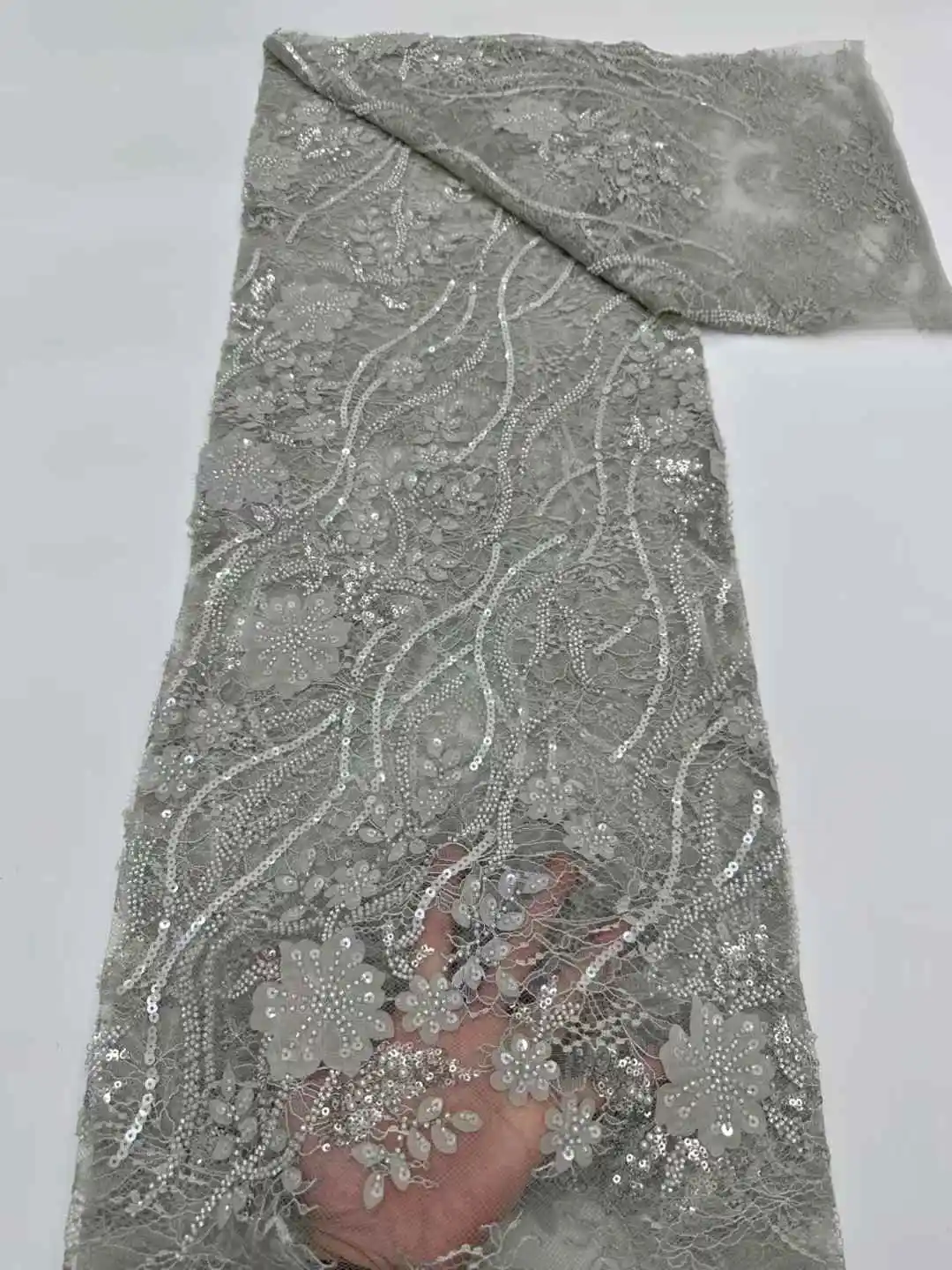 

Fashion Gary French Mesh Beads Embroidery Sequins Lace Fabric African Nigerian Groom Lace Fabric For Wedding Dress Women