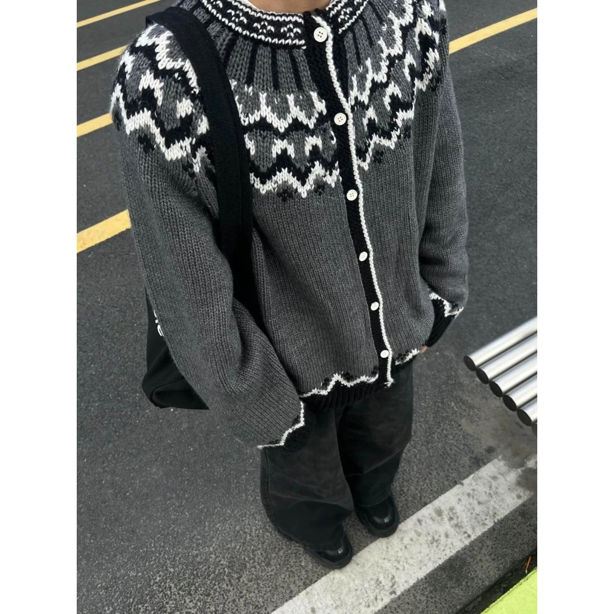 

American Sle V-Ne Knitted Sweater Cardigan Men's Color Casual Loose Fit Winter Outerwear Soft Polyester Fiber