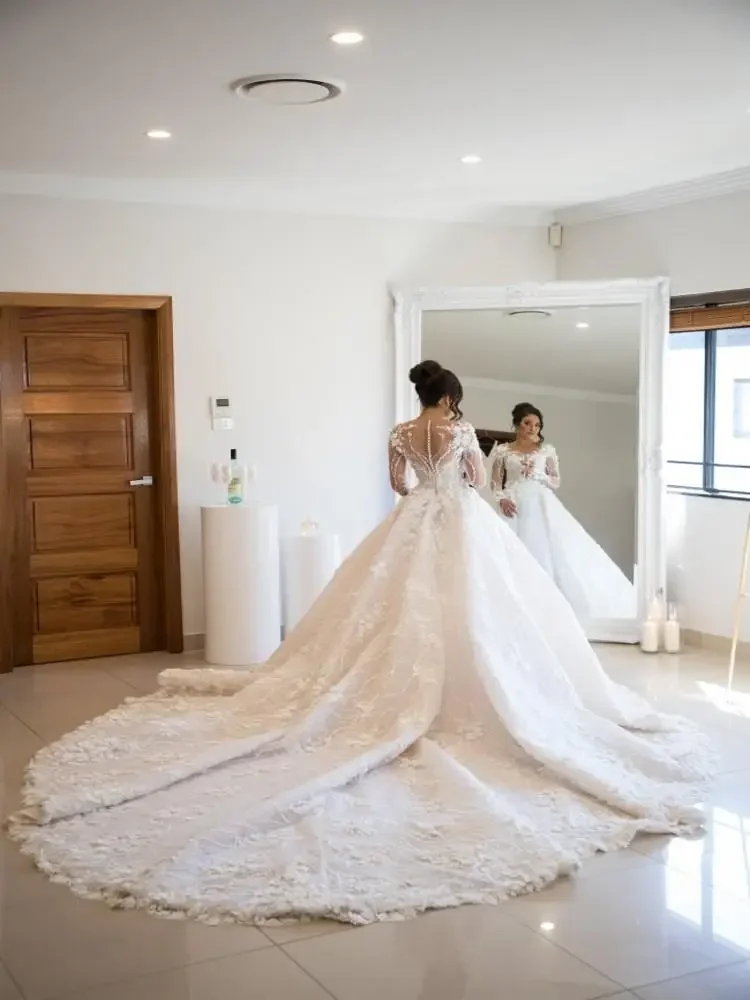 Elegant White A-Line Lace Decal Women's Wedding Dress 2026 Sexy V-Neck Transparent Cuff Trailing Party Bridal Gown Customized
