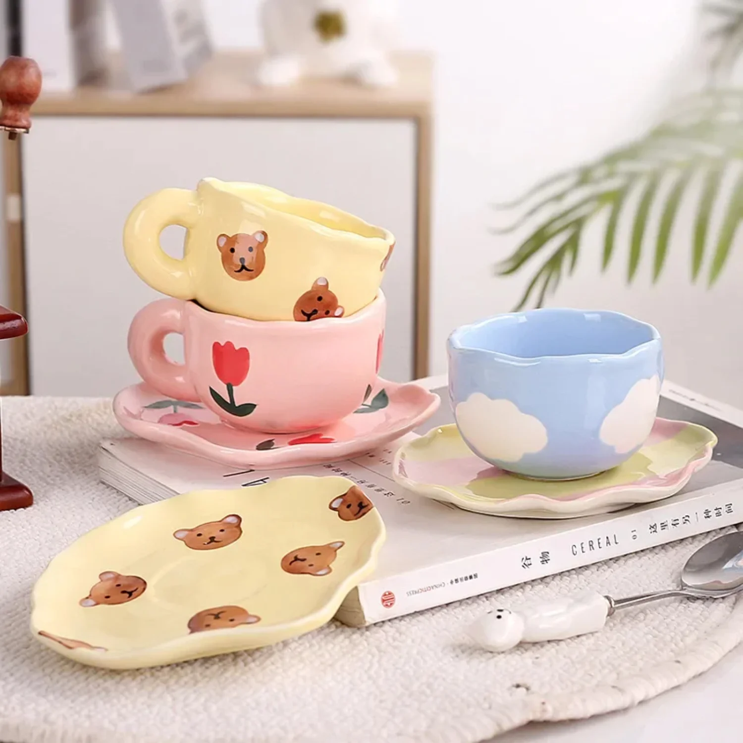 180ml Cute Hand-kneaded Ceramic Coffee Mug and Saucer Creative Hand-painted Afternoon Tea Cup with Saucer Girl's Scented Tea Cup