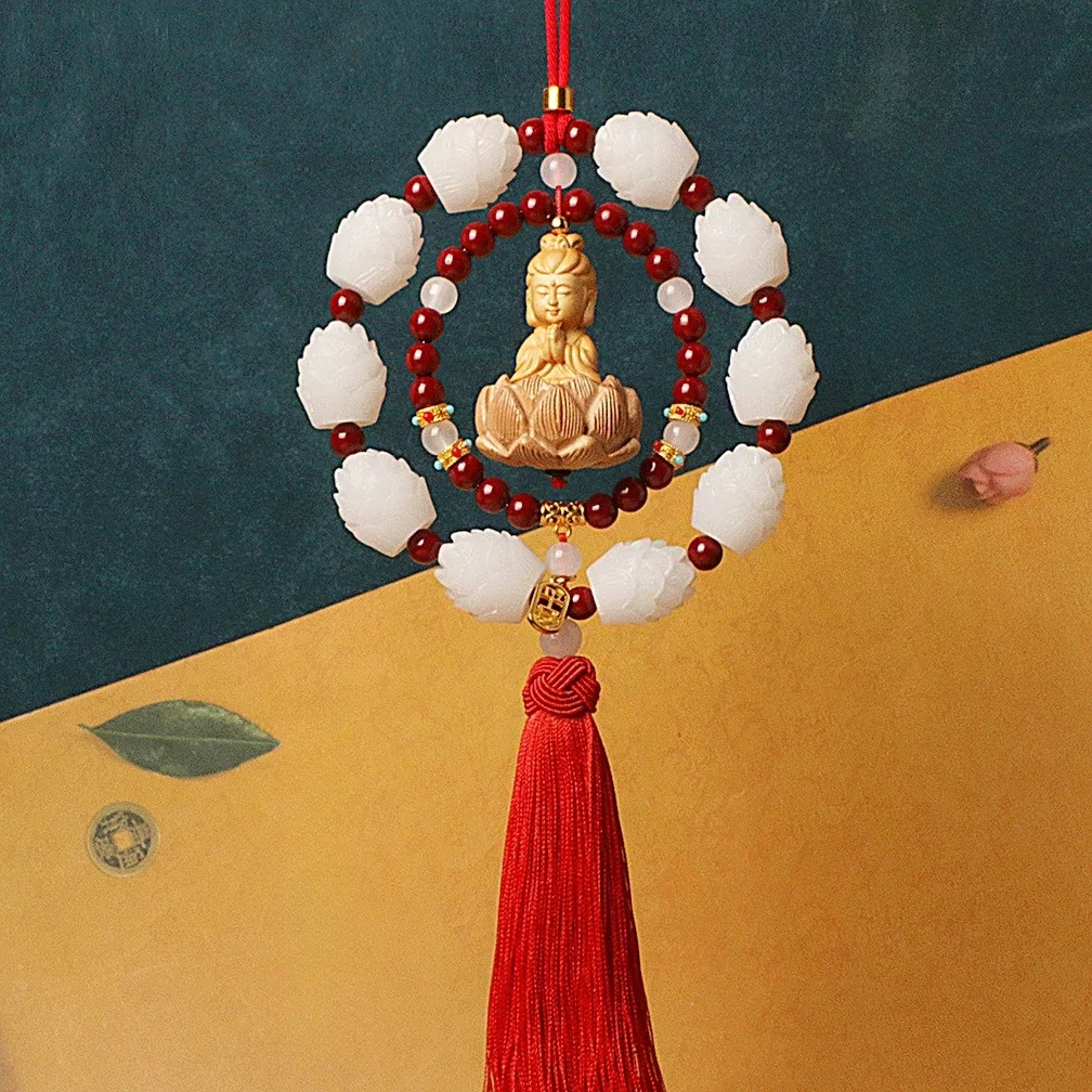 

Cz lotus guanyin car pendant good luck eighteen yellow boxwood peach wood small buddha pendant