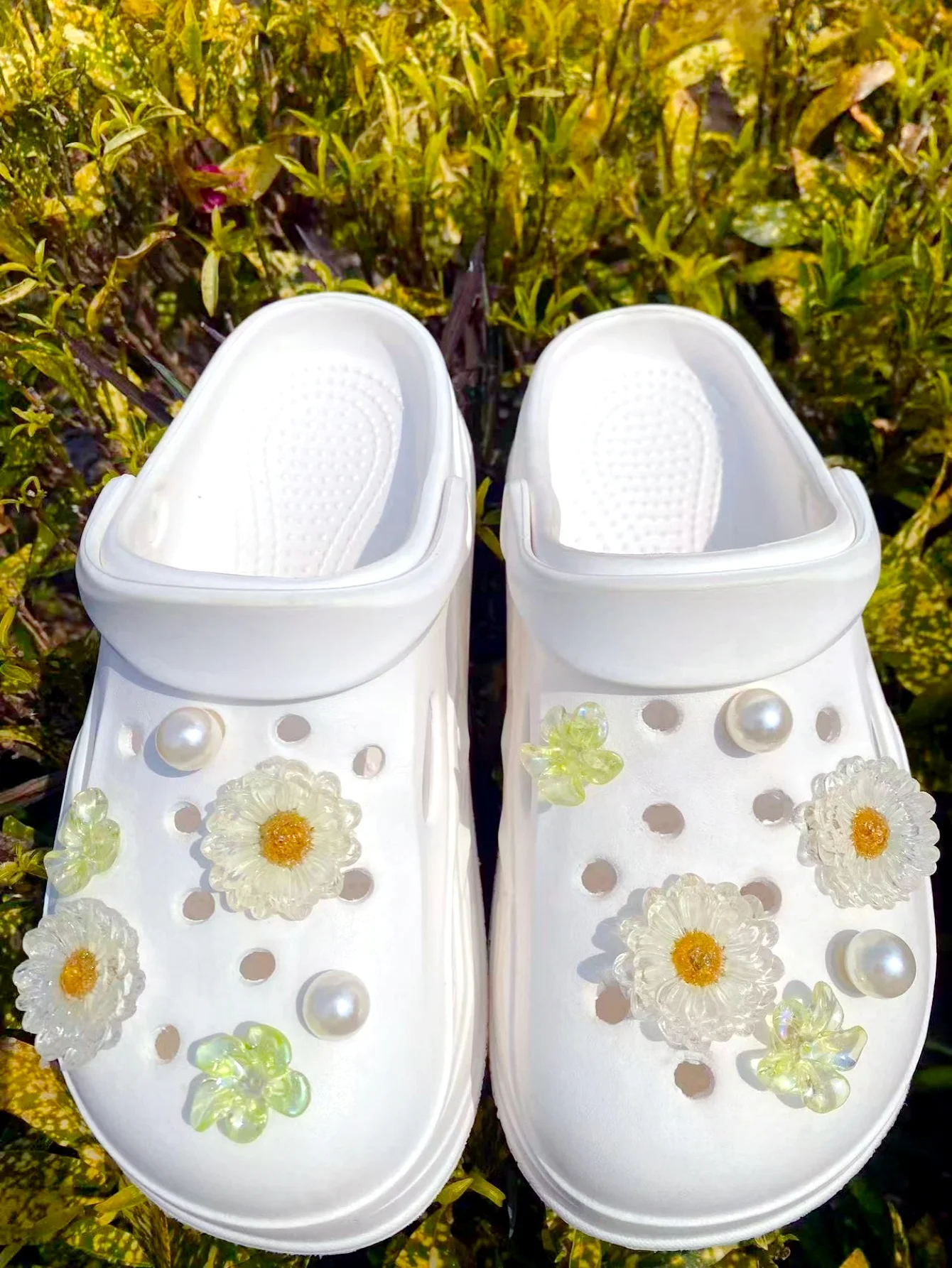 12 pieces of fresh flower shoe decoration DIY casual shoe decoration - fun and multifunctional personalized shoe decoration