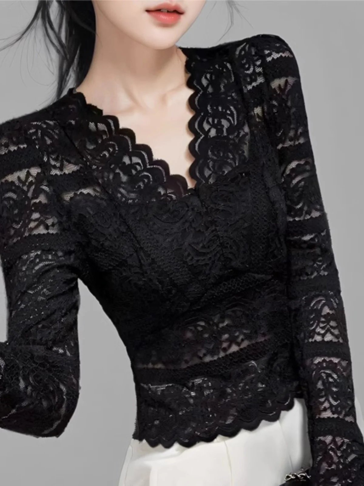 Fce Lined Thiened V Ne Lace Base irt Women Long Sve Autumn Winter Bla Sexy ort irt Korean Sle Slim Fit
