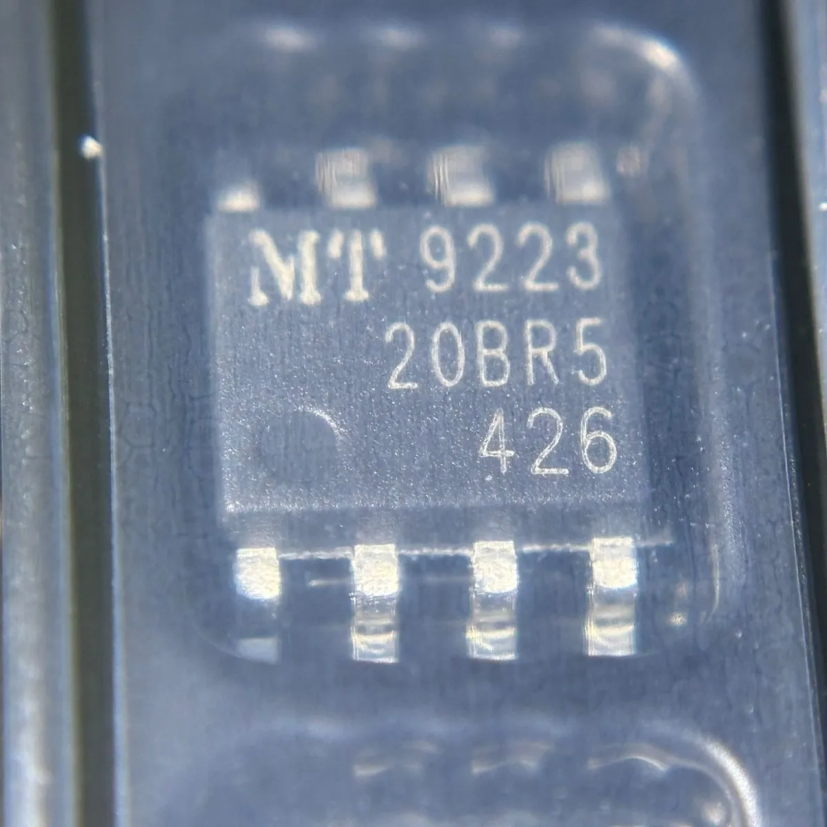 

MT9223CT-20BR5 датчик тока SOP-8 шелкография 9223 оригинальная подлинная интегральная схема 20BR5 IC