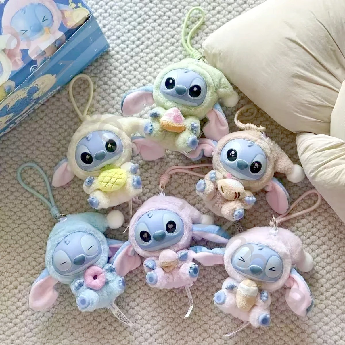 Bonito ponto boneca de pelúcia série pvc caixa cega pingente boneca misteriosa caixa cega brinquedo anime filme periférico boneca de pelúcia decoração