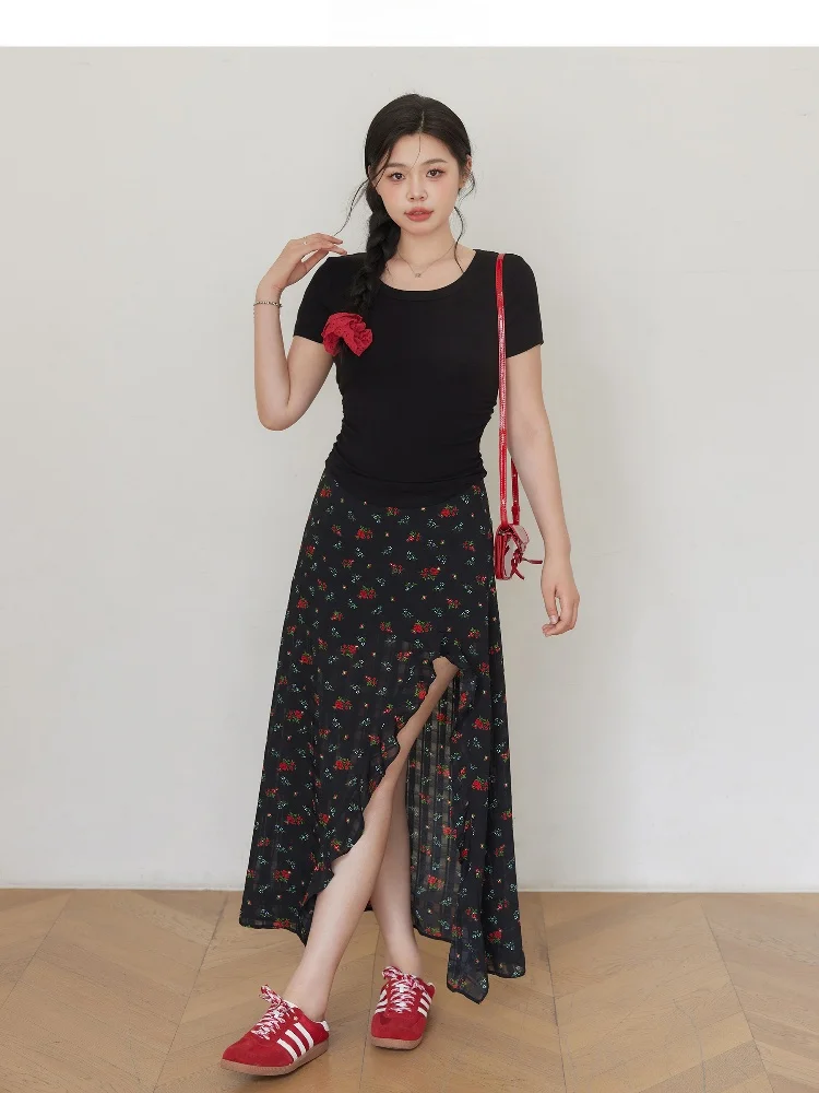 Falda de talla grande con estampado floral, dobladillo asimétrico y grandes volantes para mujeres con curvas, temporada de verano, fibra de poliéster, Sandal pe...