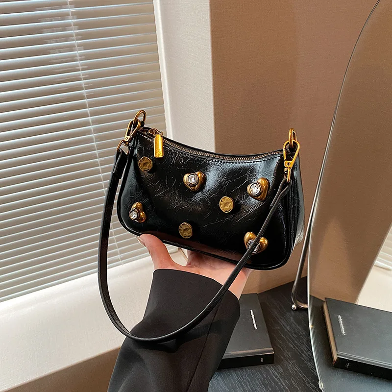 

Симпатичные маленькие дизайнерские сумки LEFTSIDE Y2K со стразами для женщин, сумка из искусственной кожи под подмышек, трендовые сумки и кошельки 2024