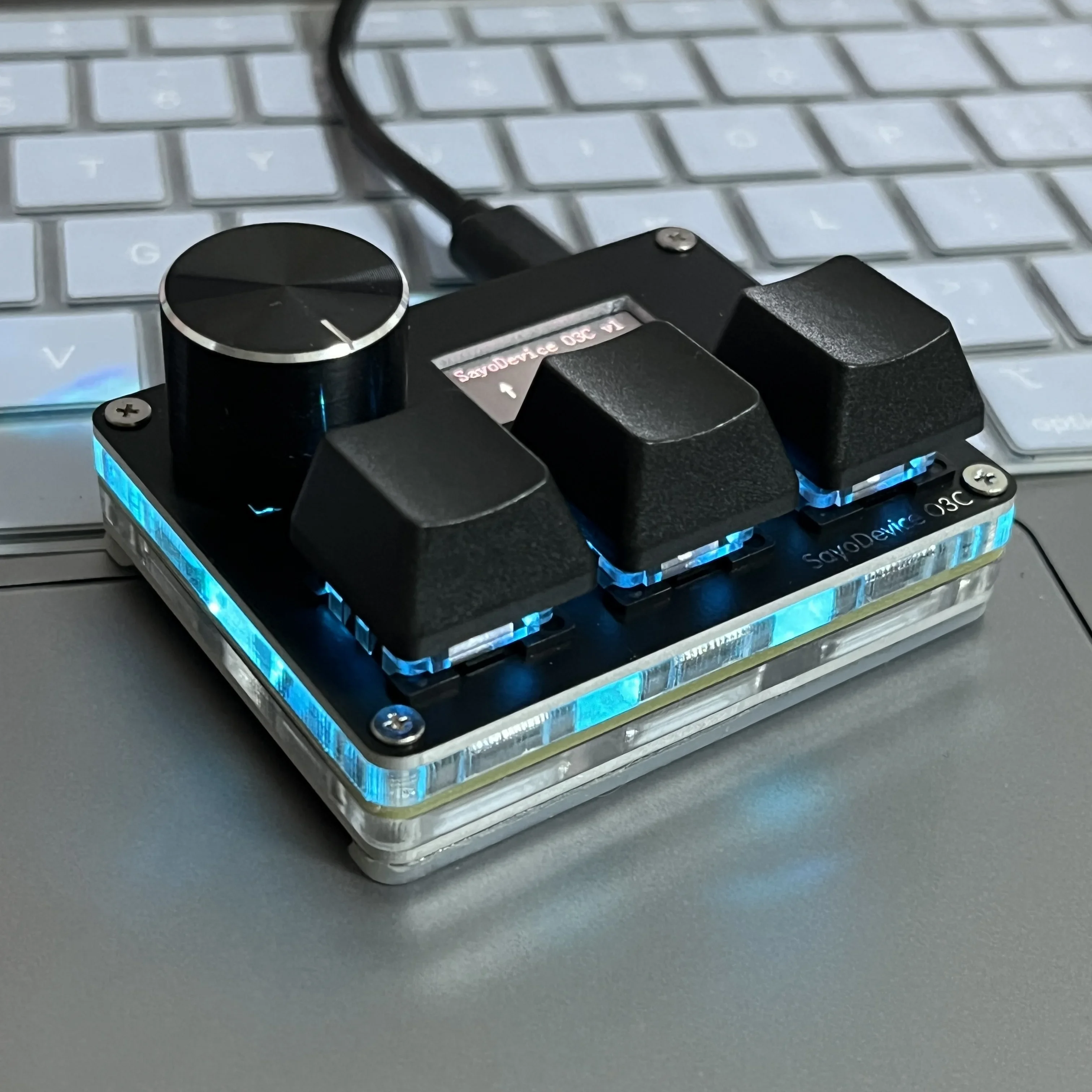 

O3C SayoDevice OSU O3C Rapid Trigger Hall Switches Magnetic Pink Switches Keyboard With Knob Screen Copy Paste Shotcut
