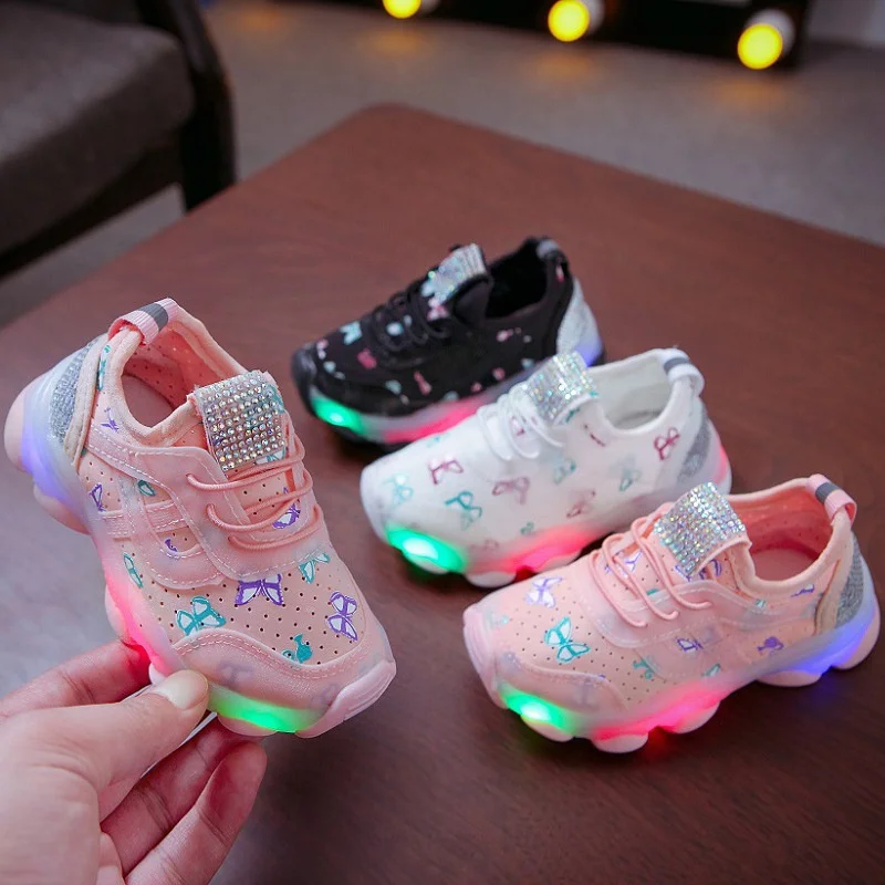 Spring Autumn Fashion Luminous Children\'s LED Sneakers For Girls Toddler Casual Diamond Princess Butterfly Sneakers