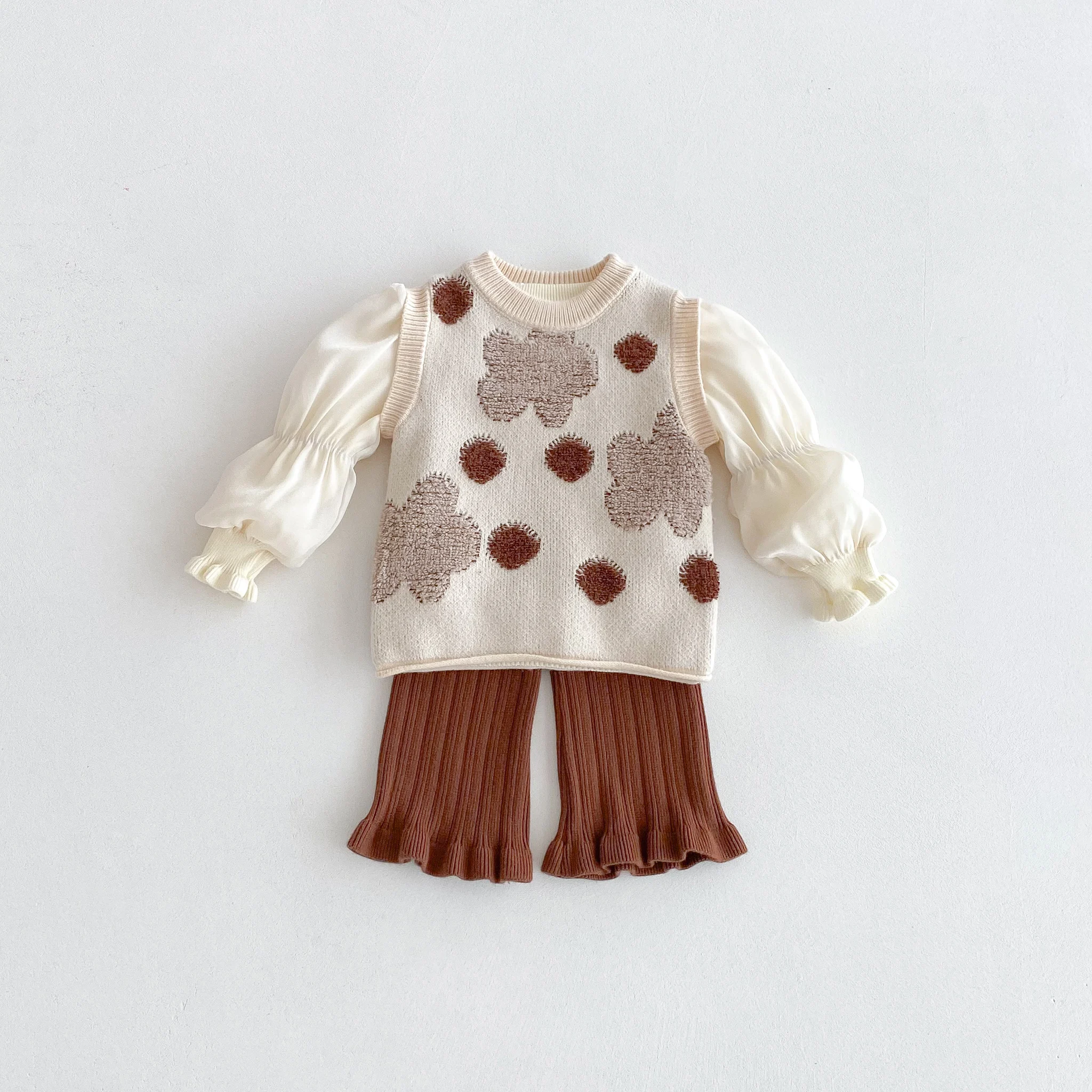 Girls' sweater set for autumn and winter, lantern sleeve set, baby girls, children's sweater, vest and long pants three-piece se