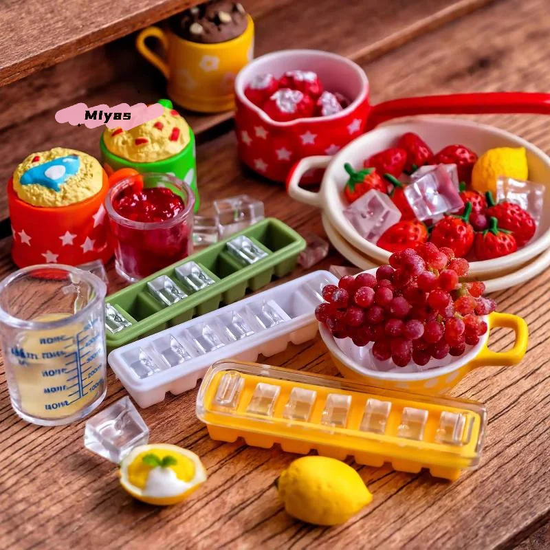 2개 미니어처 인형집 아이스크림 스쿱 세트 얼음 보관 - Sports Equipment Cabinet 리뷰 및 가격