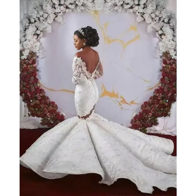 

Индивидуальные свадебные платья русалки с кристаллами и открытыми плечами, роскошное свадебное платье с длинными рукавами и открытой спиной, прозрачное кружевное свадебное платье размера C