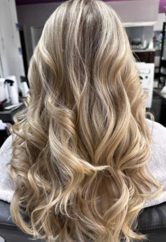 

Светло-русый парик с кружевной передней частью, классический волнистый парик для женщин, модные дешевые синтетические парики для повседневного ношения и горяда