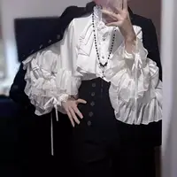 Blusa japonesa Kawaii Lolita para mujer, camisas Retro de manga larga con alas de murciélago Y2k, Tops con botones de encaje estético, Color puro, informal y elegante